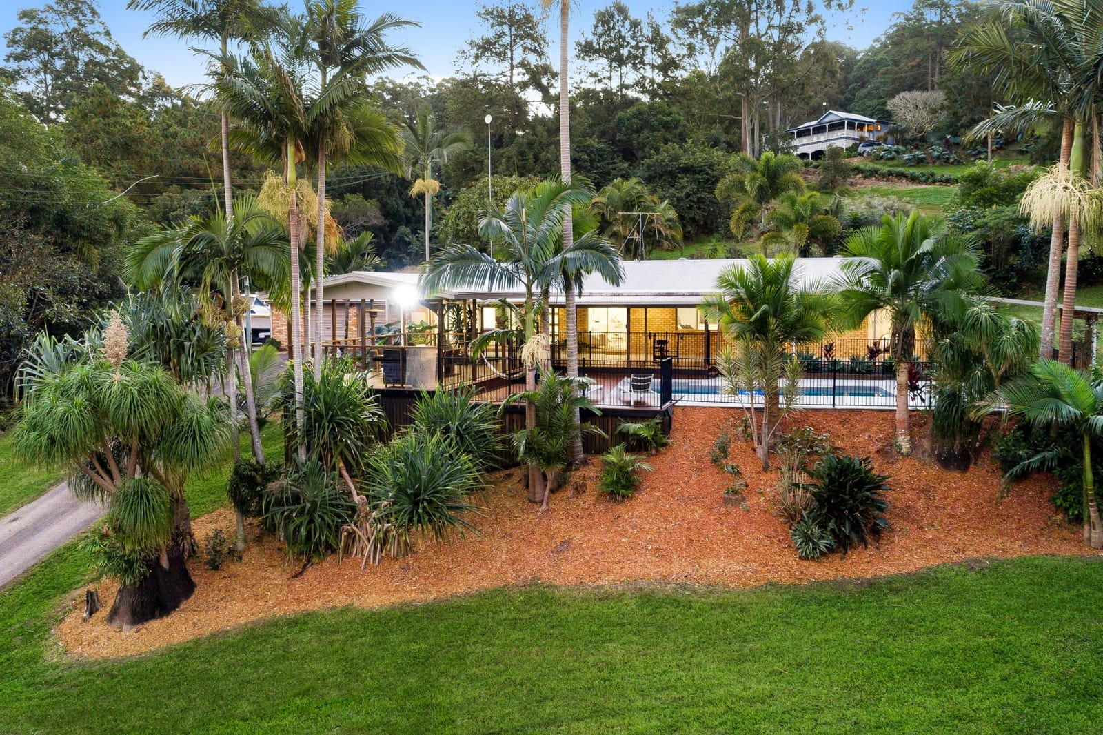 Acreage Perfection, East-Facing Entertainer!