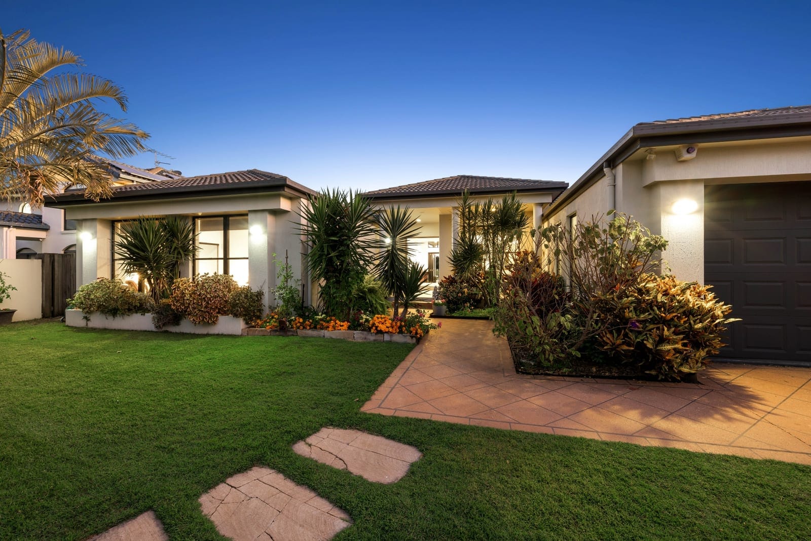 Luxury Waterfront Living: Deep Water Access!