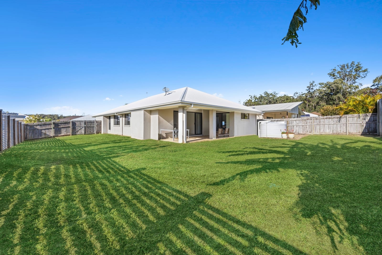 Corner Block, BIG Fenced Yard!
