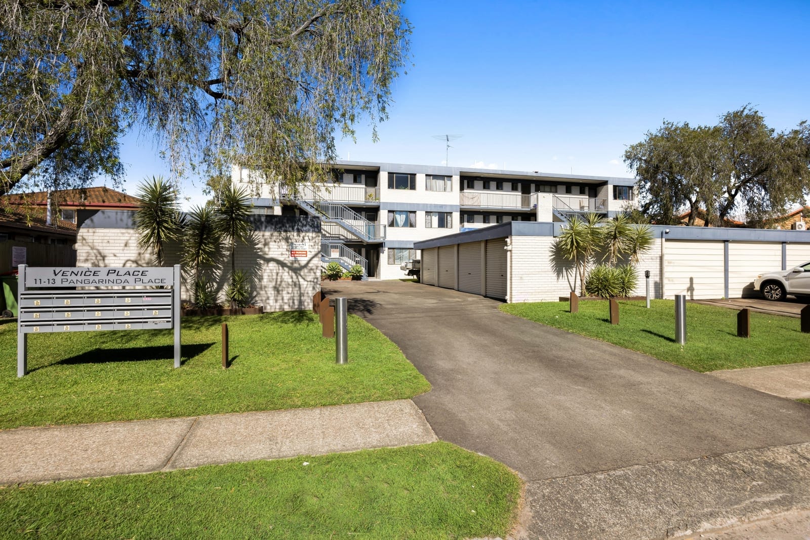 Entry Level GOLD: Mooloolaba + Waterfront!