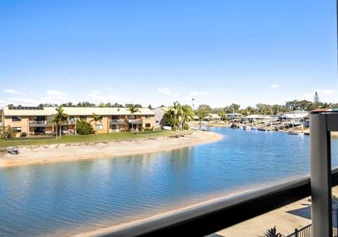 Entry Level GOLD: Mooloolaba + Waterfront!