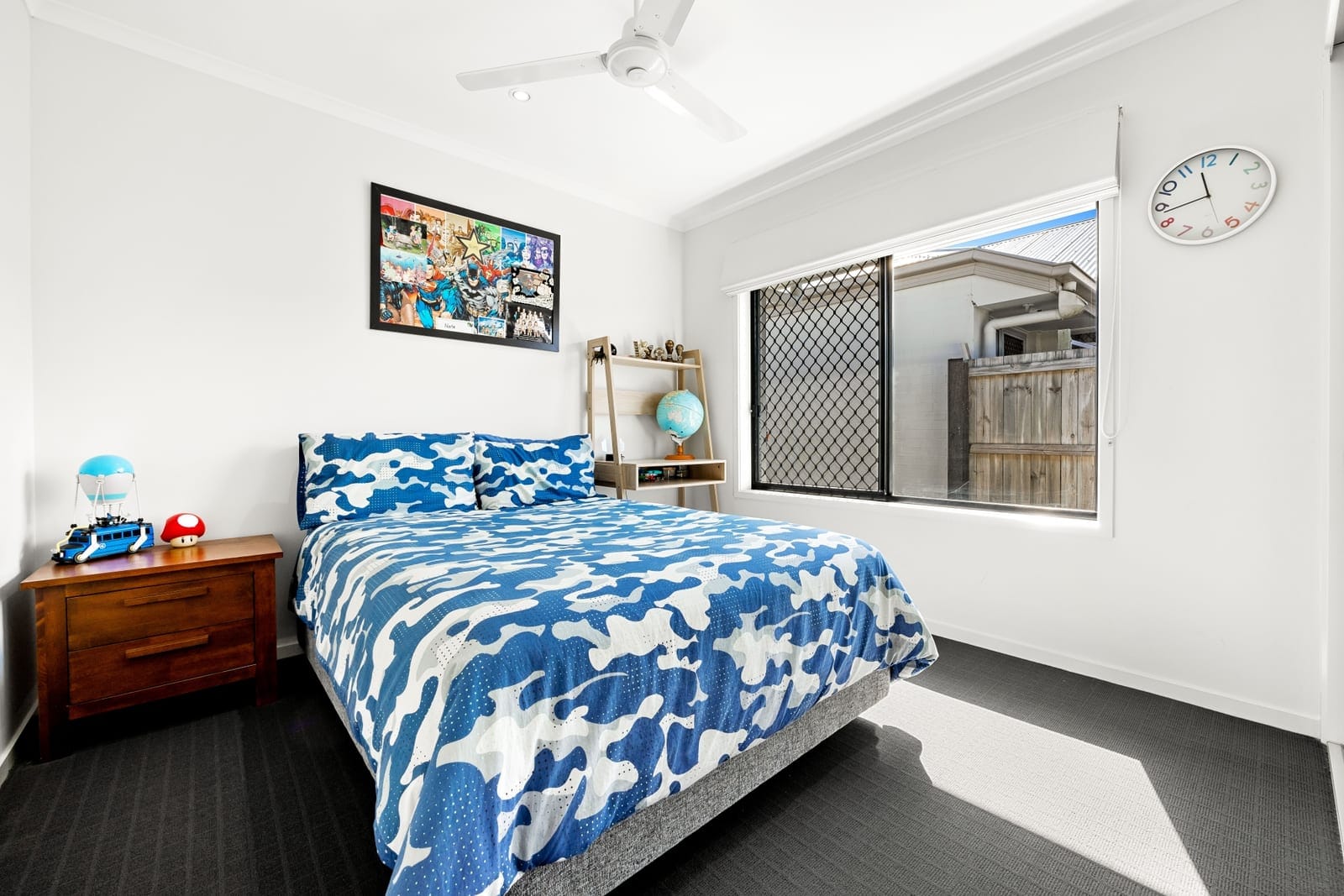 Modern comfort and privacy in leafy central position