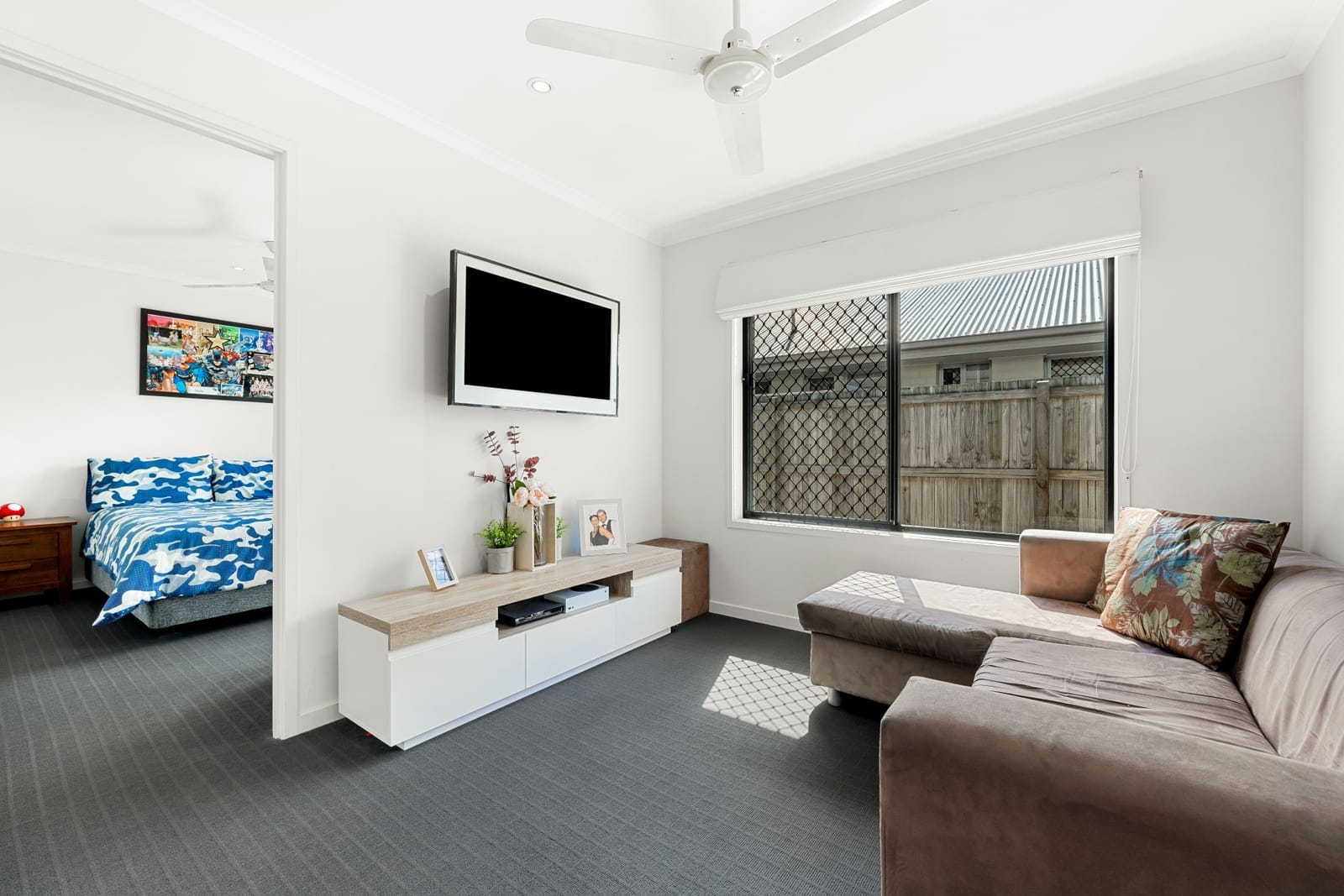 Modern comfort and privacy in leafy central position
