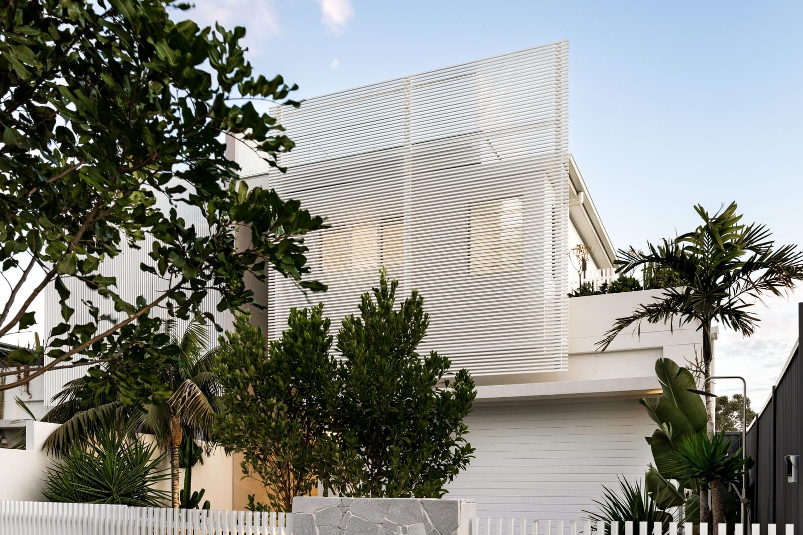 Luxury Designer Living, 230m to Sand!