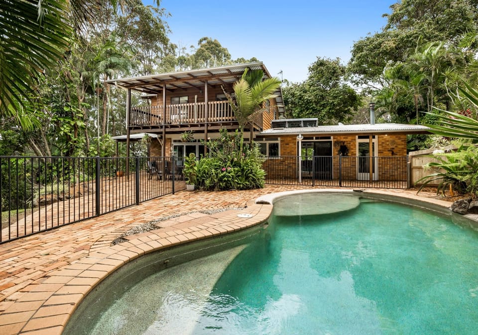 Dual Living, 11 Acres, Ocean Views to Mooloolaba!
