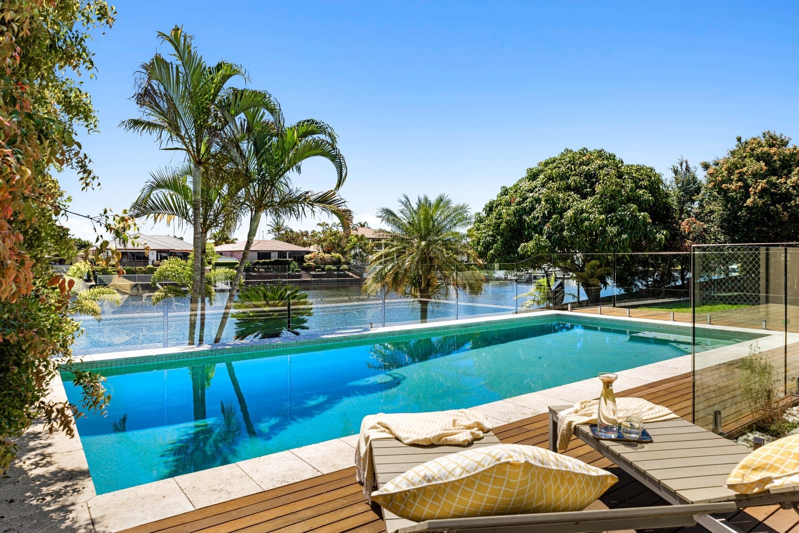 Waterfront Entertainer, Just in Time for Summer!