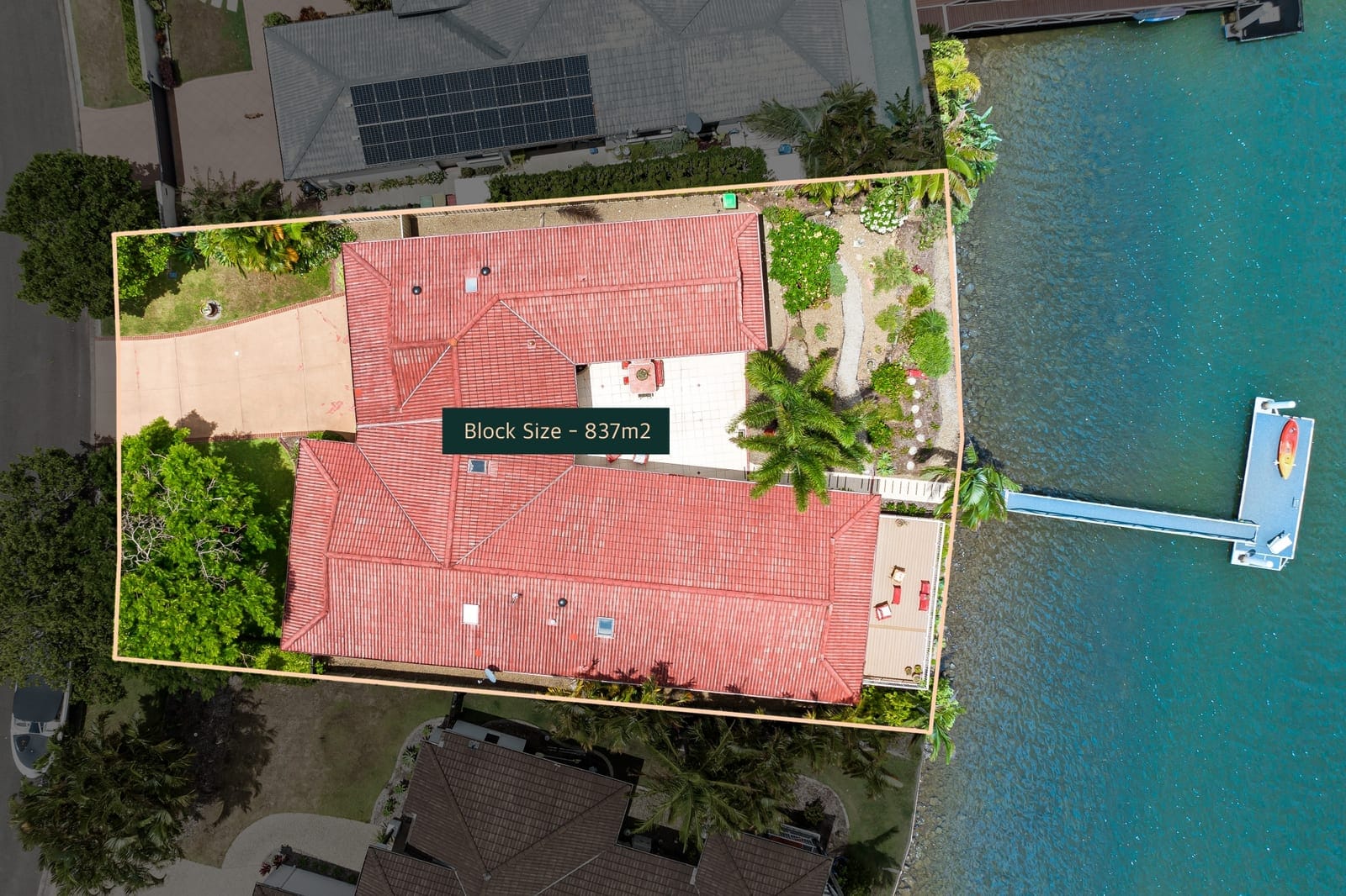 Waterfront Entertainer, Ocean Access!