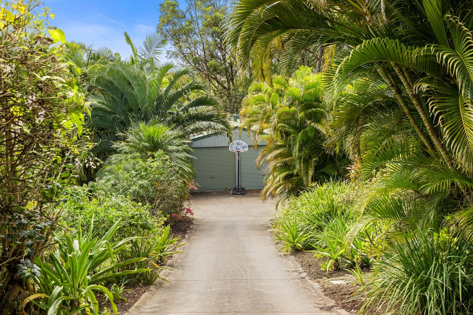 Private Acreage just mins to Coolum Beach