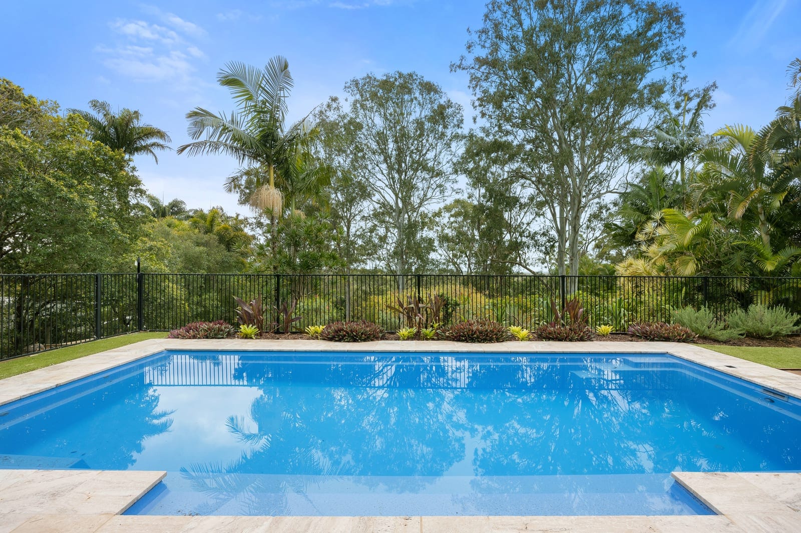 Private Acreage just mins to Coolum Beach