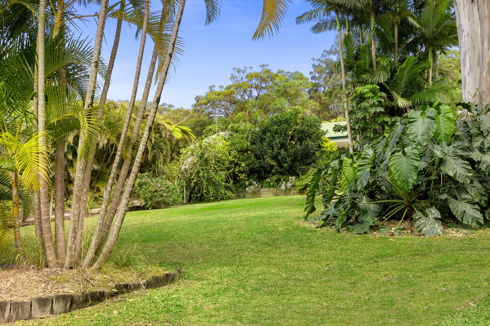 Private Acreage just mins to Coolum Beach
