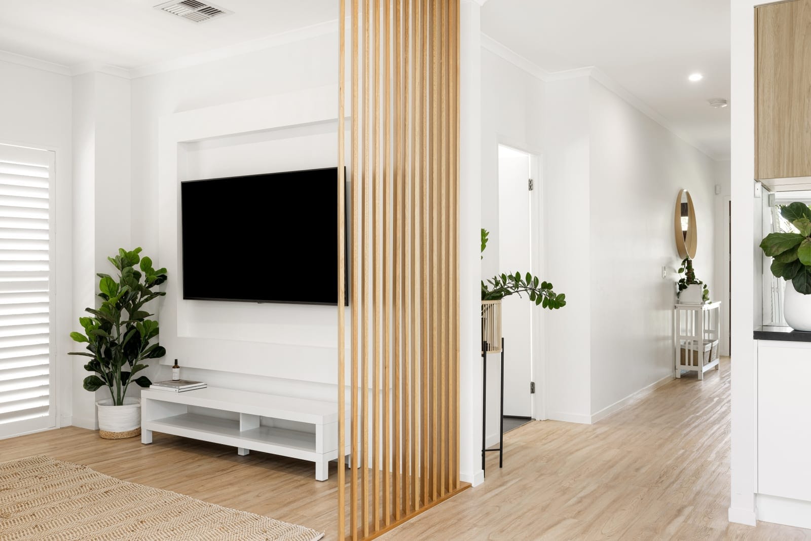 Beachside Perfection: Family-Friendly & Stylish!