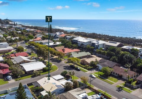 Unparalleled duplex opportunity to tap into prized beachside market.