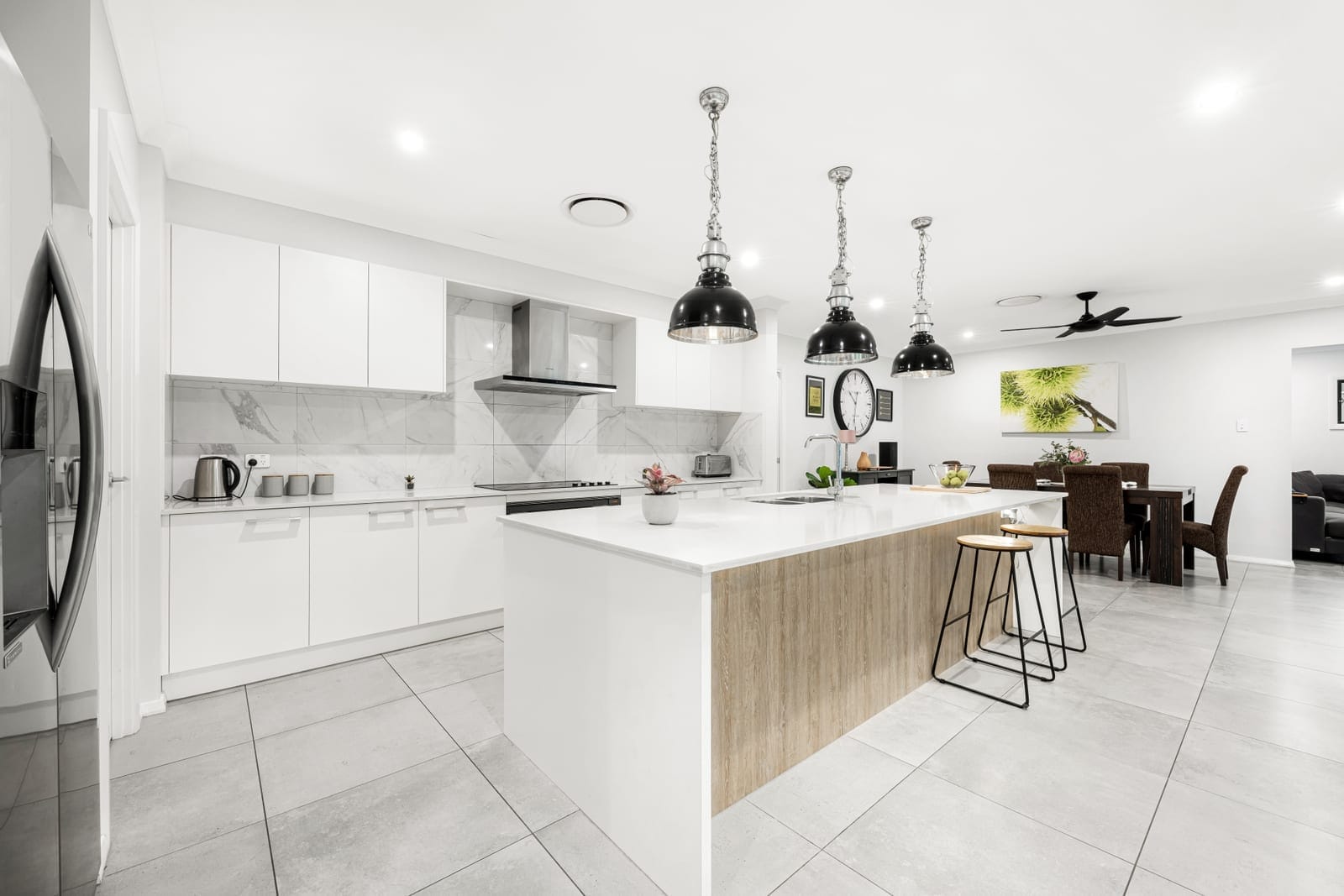 Flat Acreage In The Prestigious Palmview Forest