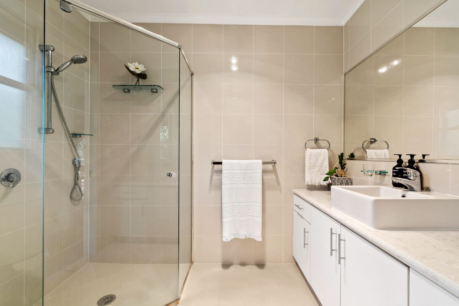 Charm, Character, Privacy!