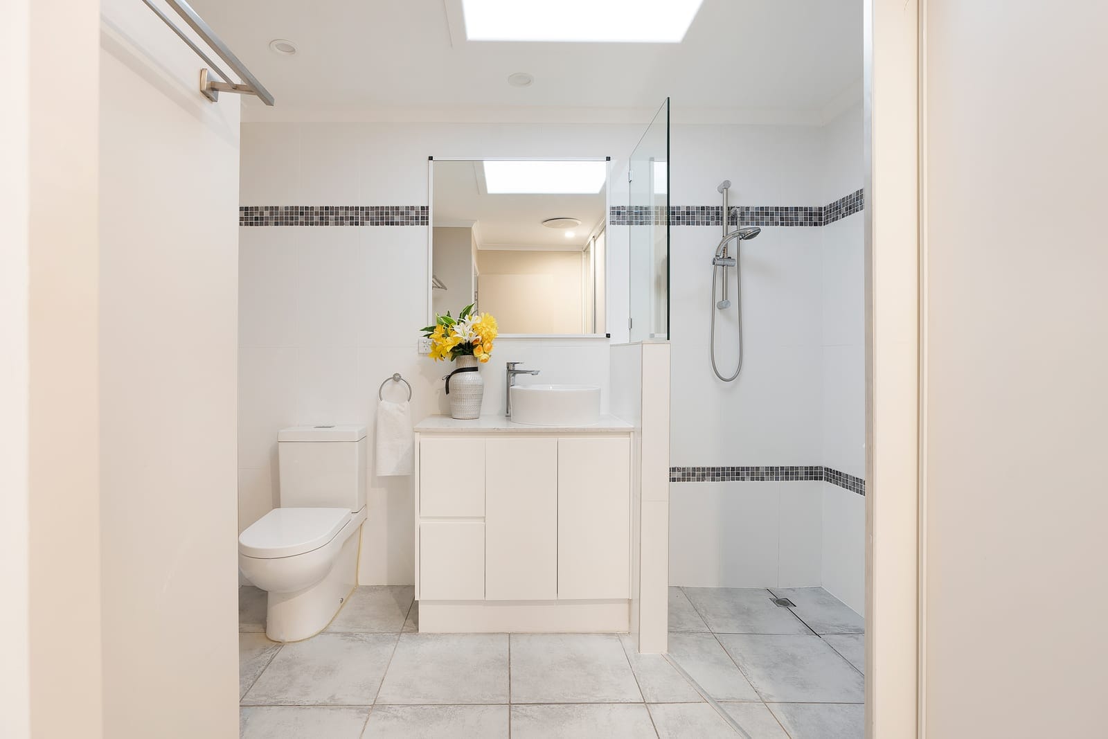 Location, Low maintenance, Ready to sell!