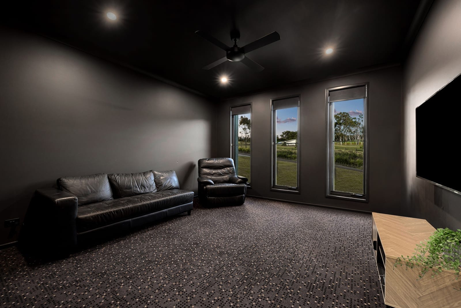Luxury Living on Sprawling 7,697m2: Discover Your Private Paradise