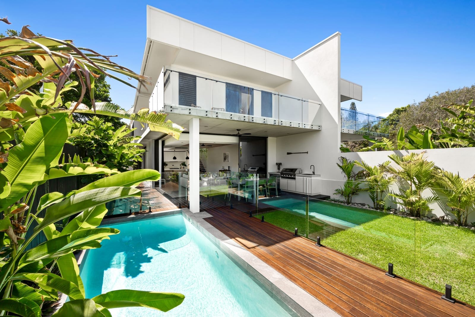 Award Winning Home in Premium Beachside Location