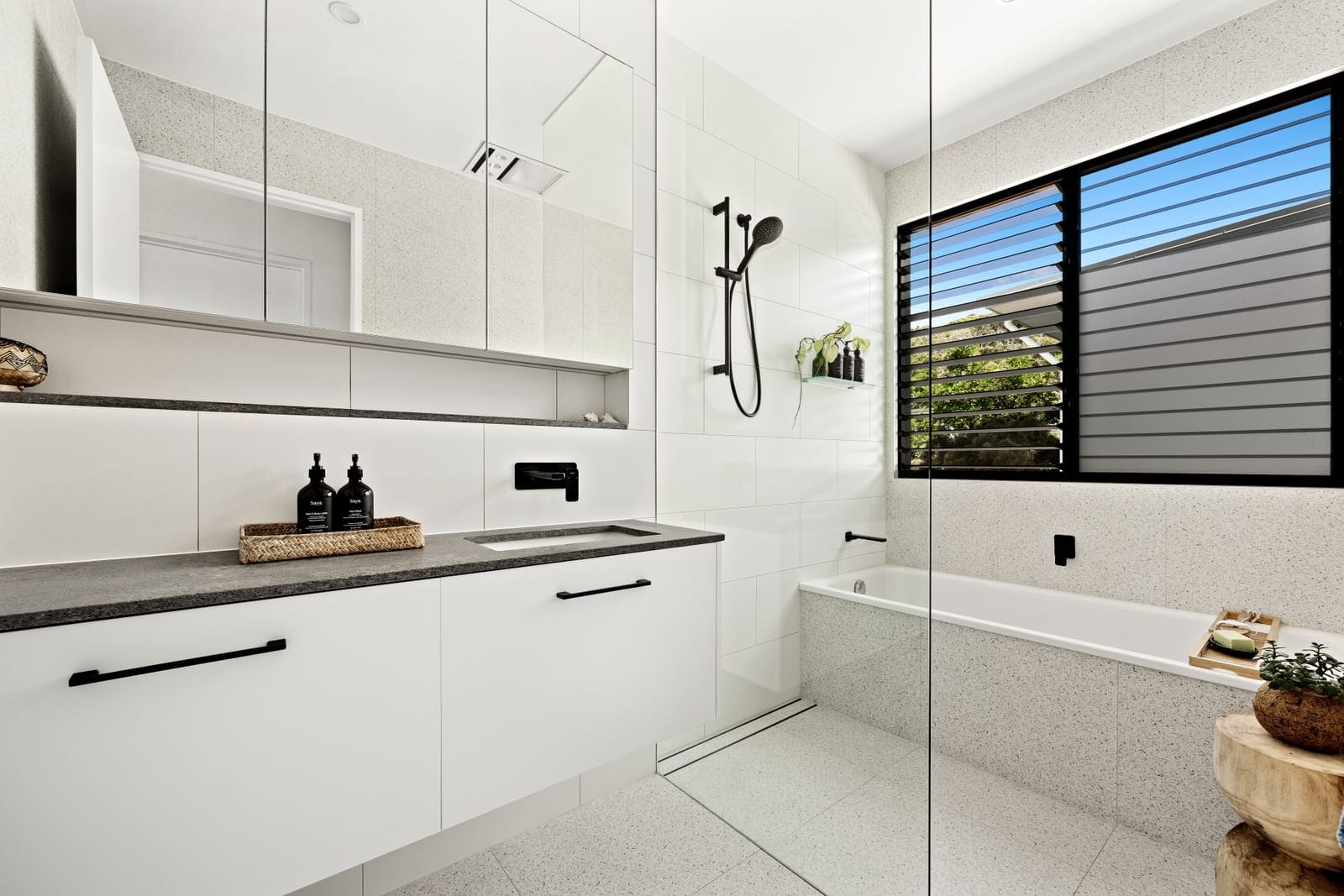 Award Winning Home in Premium Beachside Location