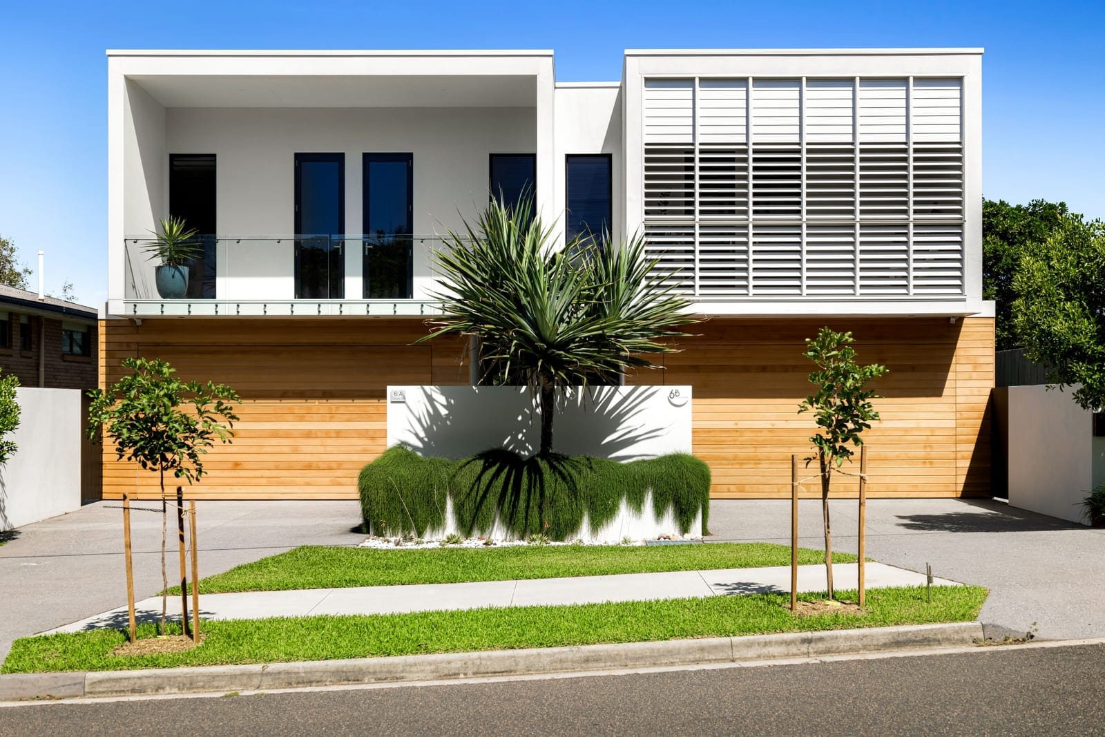 Award Winning Home in Premium Beachside Location