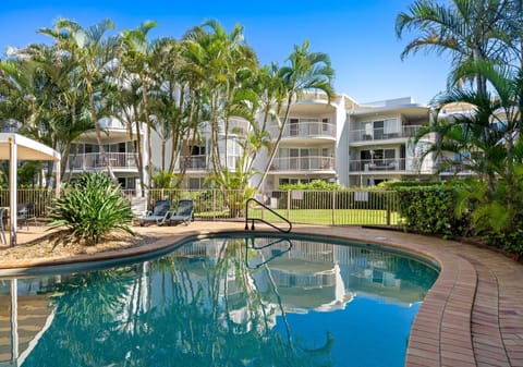 Absolute Beachfront with Rooftop Terrace!