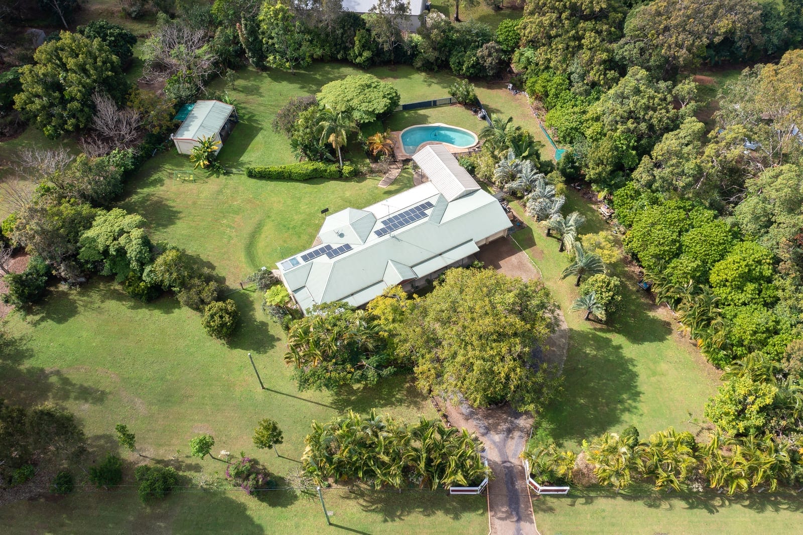 Charming countryside retreat, just 10 minutes to Coolum Beach