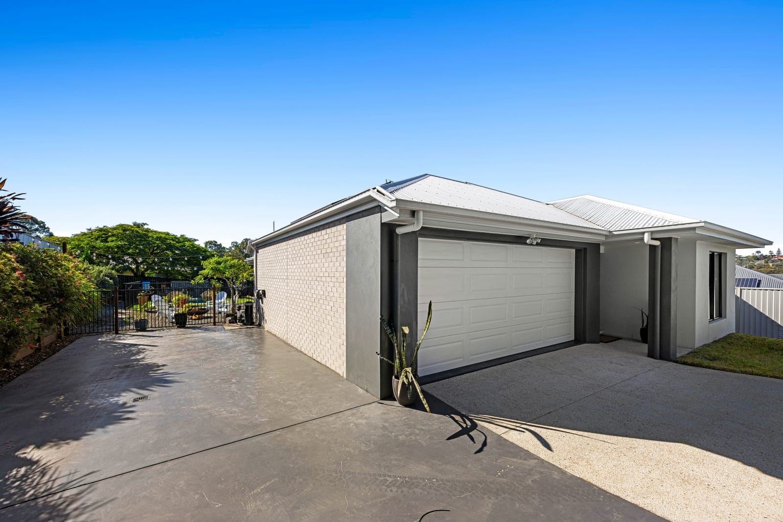 Low Maintenance Home with Pool, Outlooks and Additional Parking
