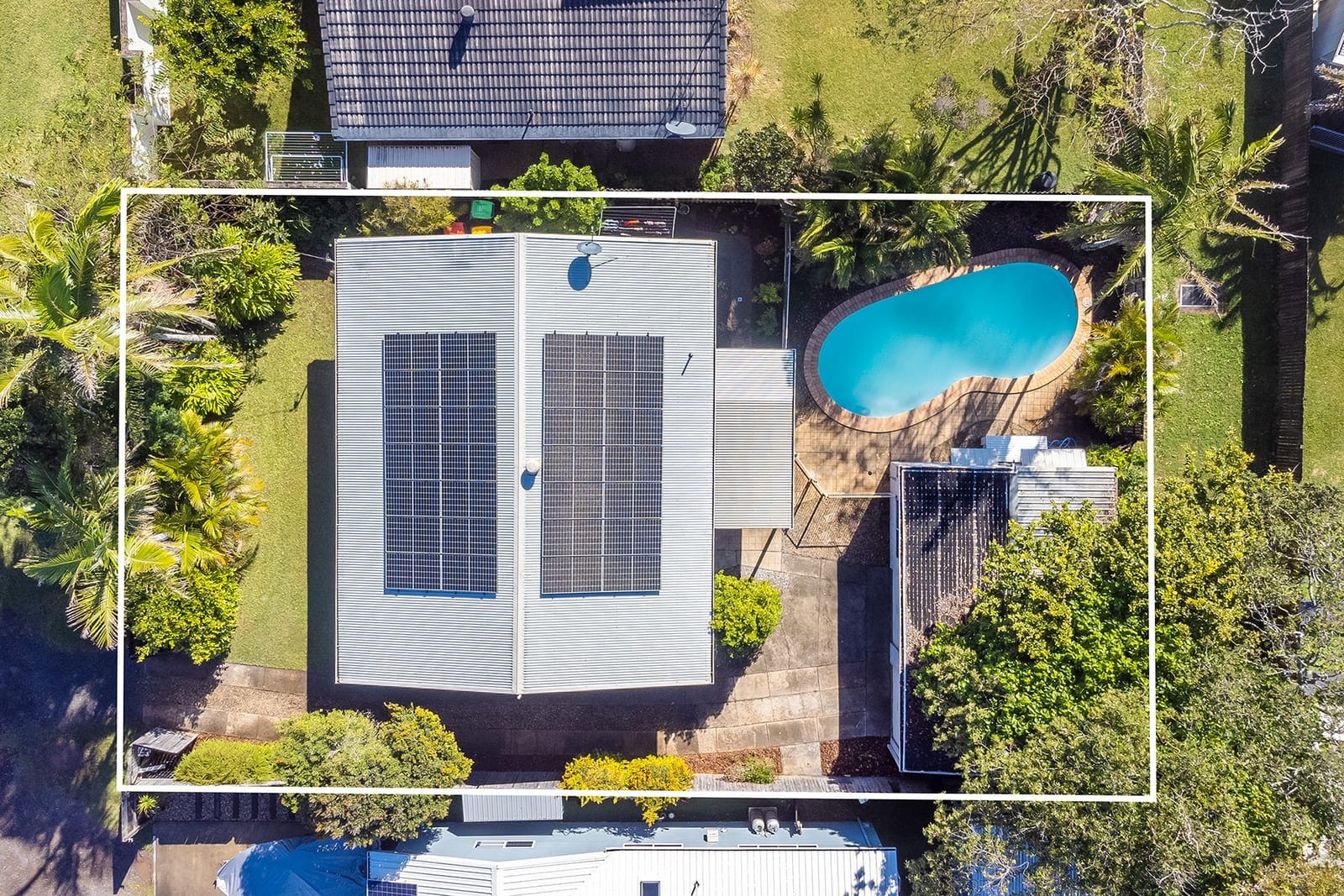 Low Maintenance Living 500m from the Beach