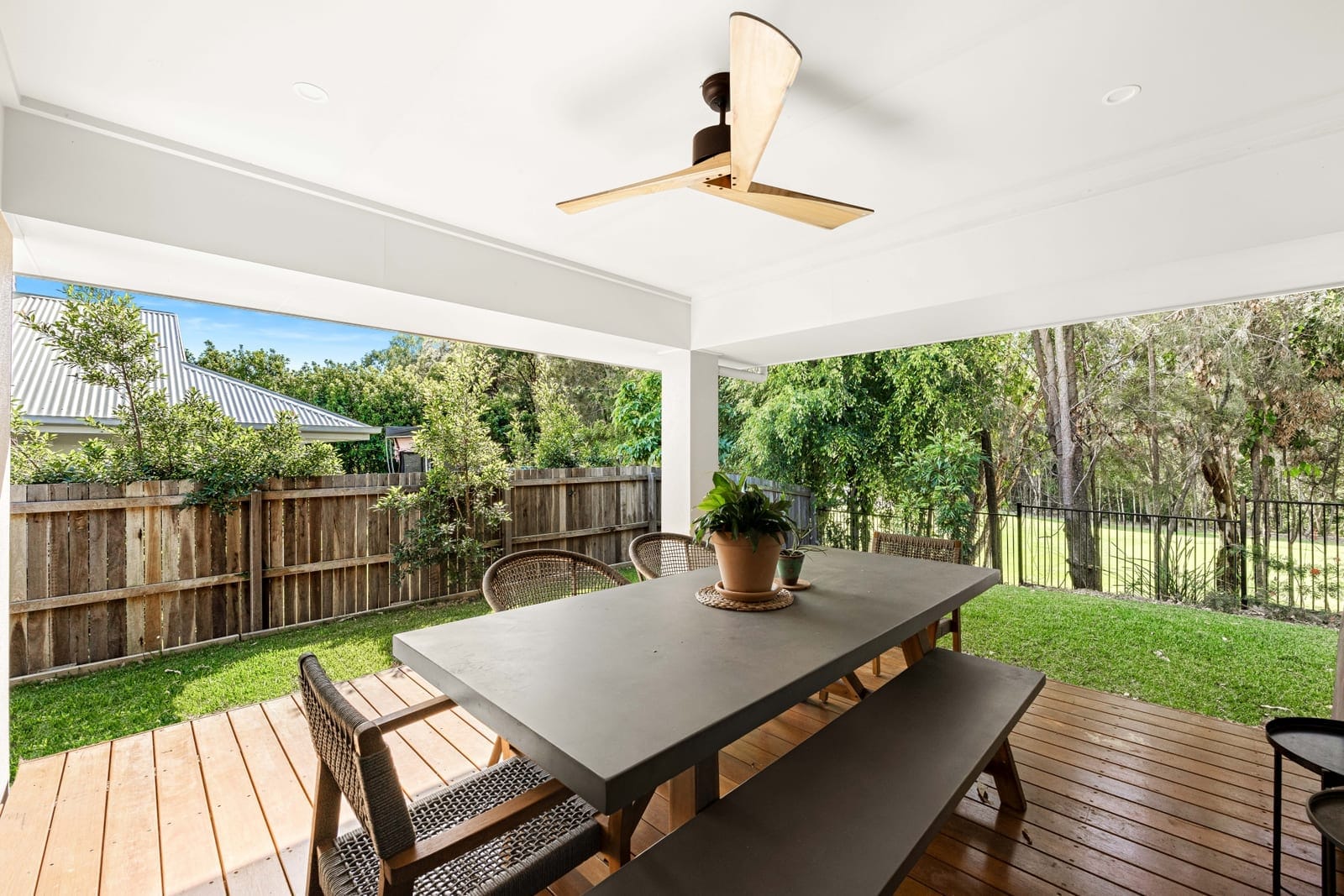 Easy care, Single-level Home with Golf Course Backdrop!