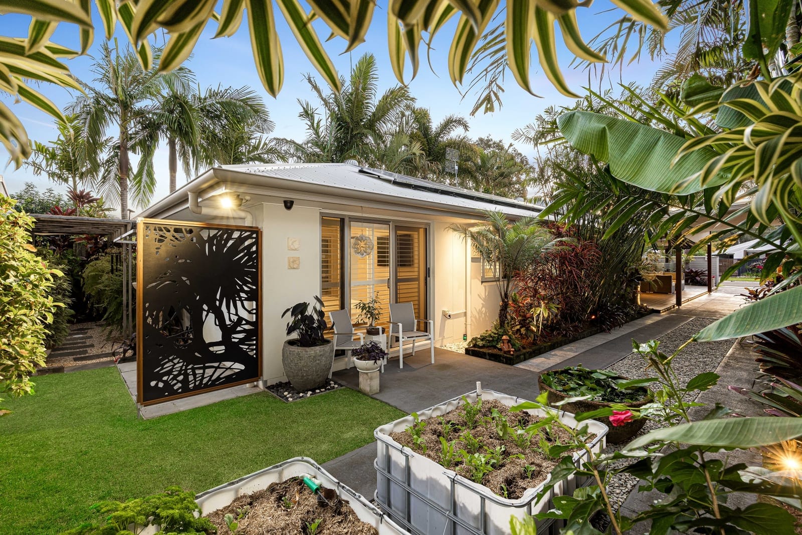 Elegant Sanctuary in Central Coolum Beach
