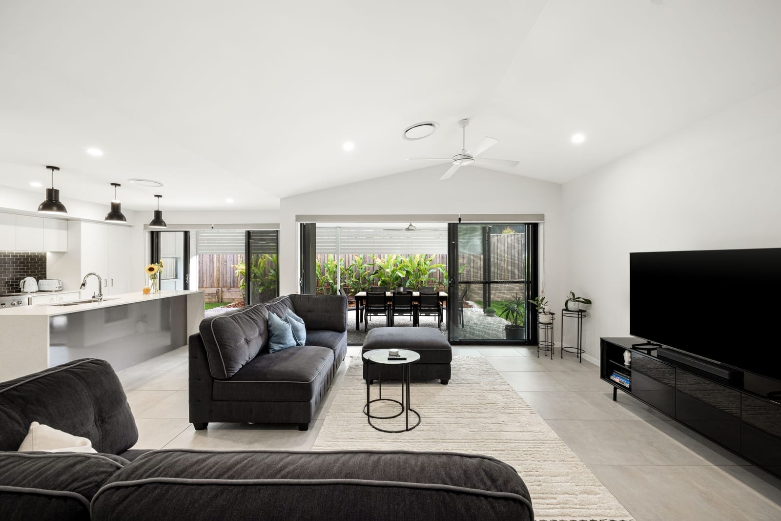Stylish ‘As New’ Designer Home