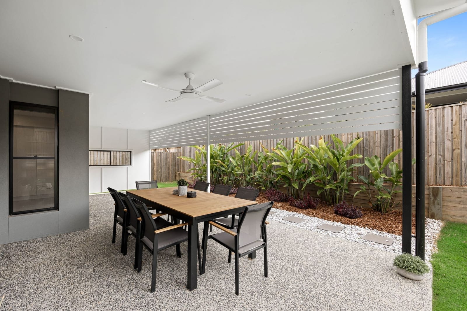 Stylish ‘As New’ Designer Home