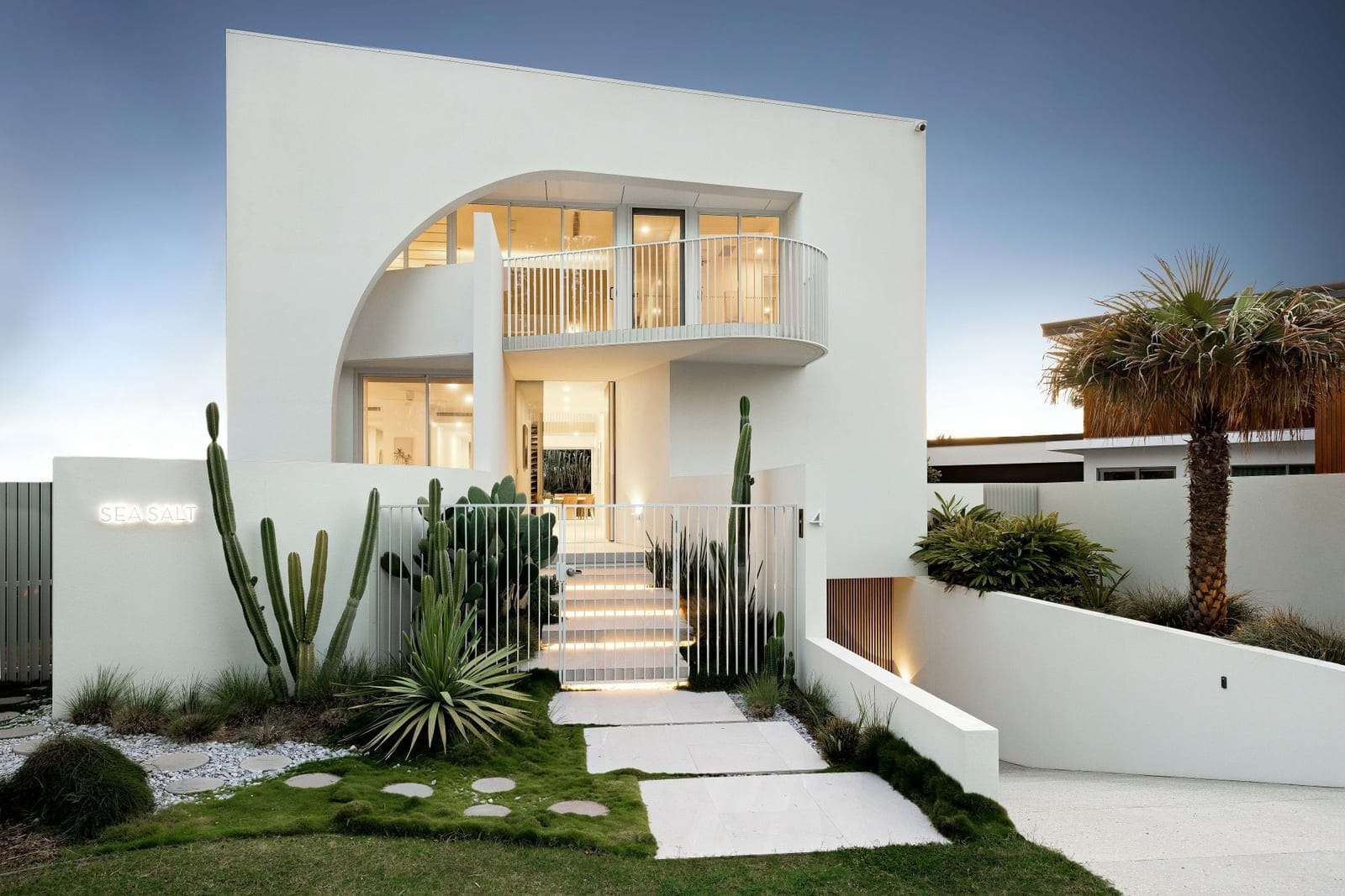 World-Class Beachside Residence!