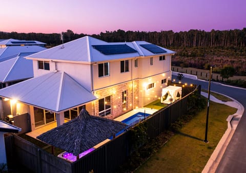 Stunning Double Storey Home with Pool & Spa