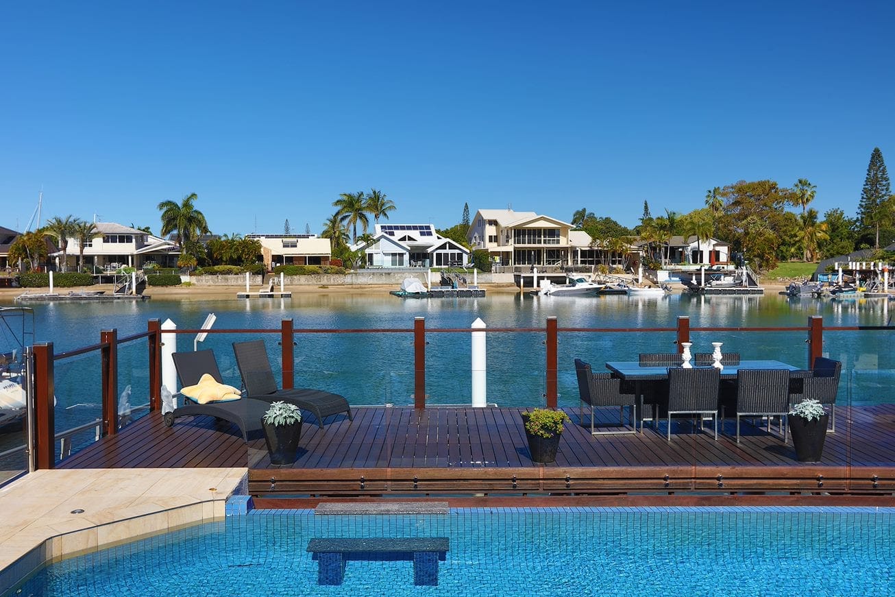 Waterfront Magnificence – Prestige, Lifestyle, Location!
