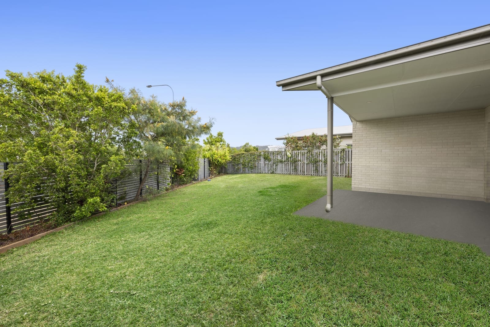 Elegant Duplex Living in Cutters Ridge Estate.