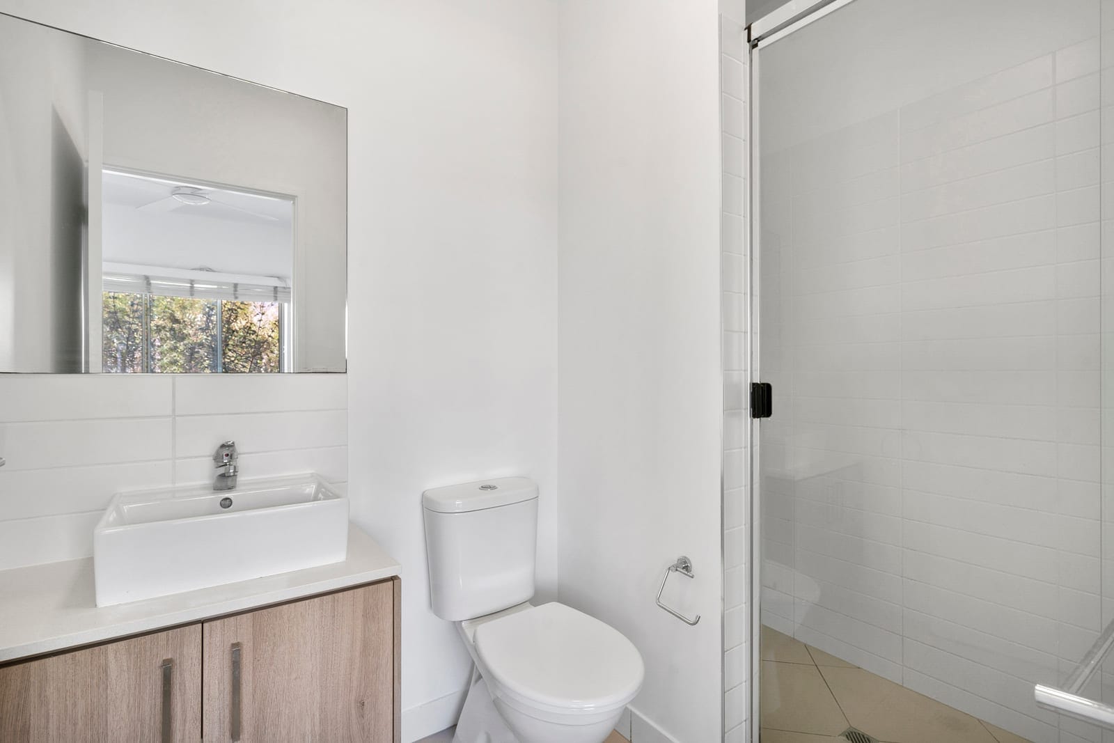 Low Maintenance, Beachside Delight