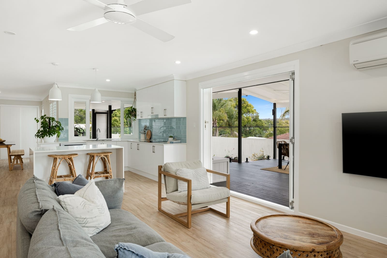 Renovated Family Oasis Minutes from the Beach and CBD
