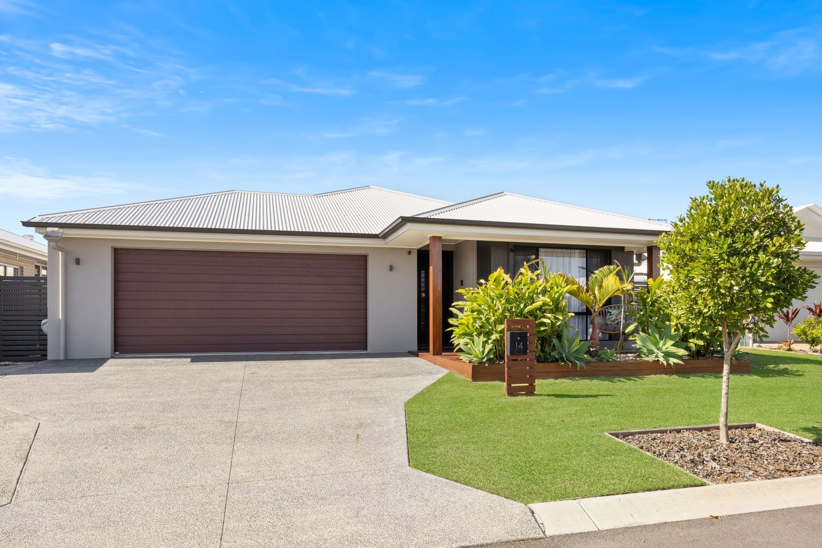 Contemporary Luxury, Effortless Elegance, Side Access Gem!