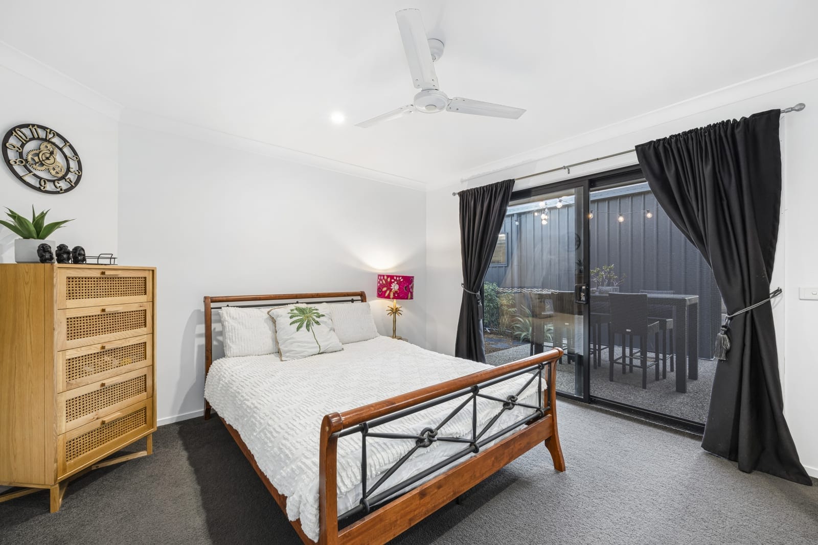 Beachside Entertainer, Family & Lifestyle Perfection!