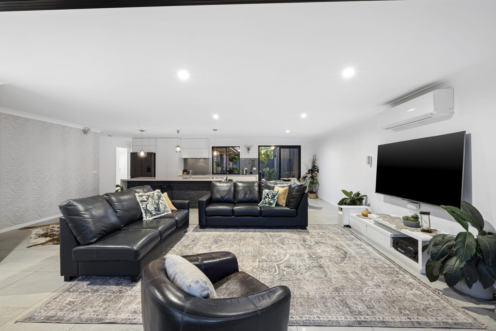 Beachside Entertainer, Family & Lifestyle Perfection!
