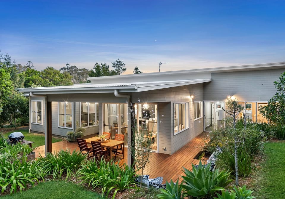 Elegant, Private, Single-Level Family Entertainer on 843sqm