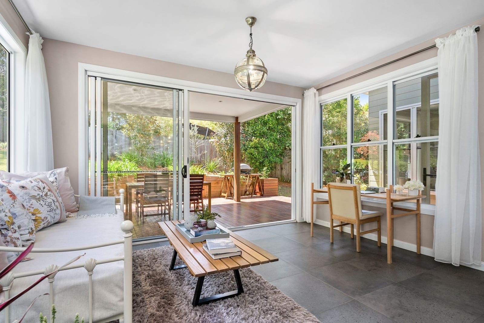 Elegant, Private, Single-Level Family Entertainer on 843sqm