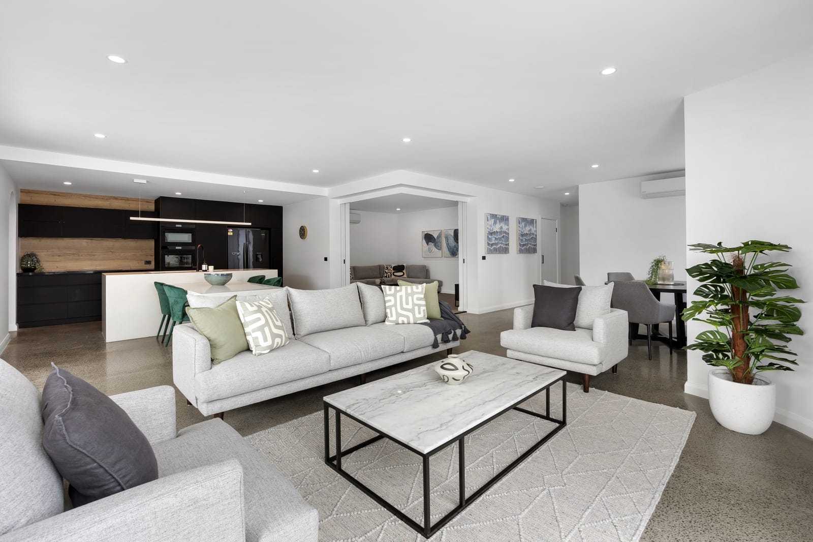 Lifestyle, Luxury, Location