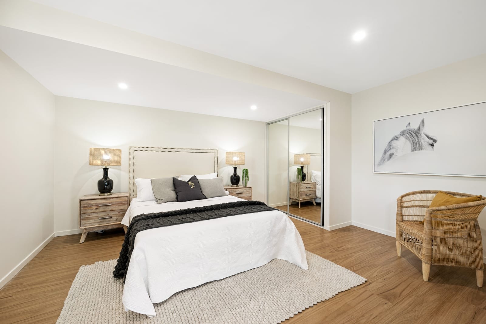 Family-Friendly Entertainer, North-Easterly Views