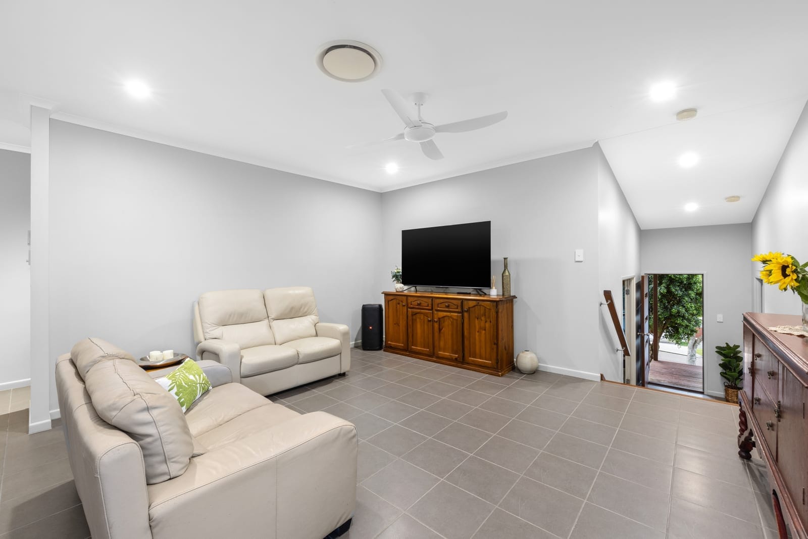 Elevation, Design, Lifestyle