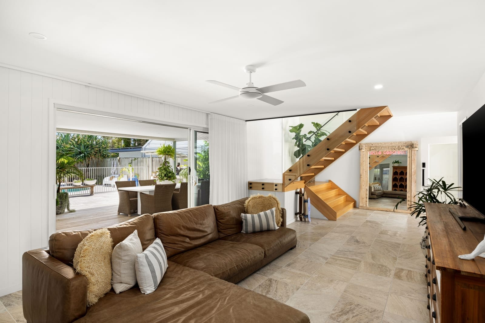 Lifestyle, Location & Presentation GOLD