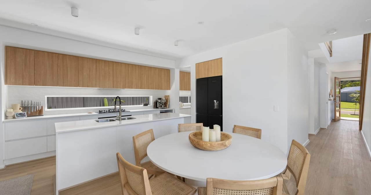 52 Creekline Place — photo 3