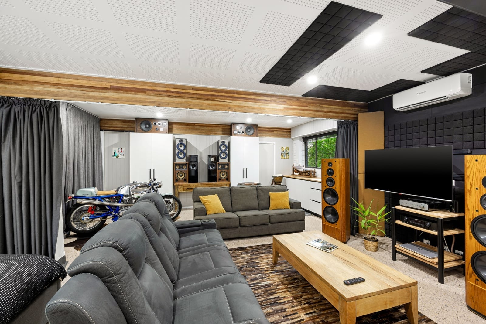 Charm, Convenience, Lifestyle