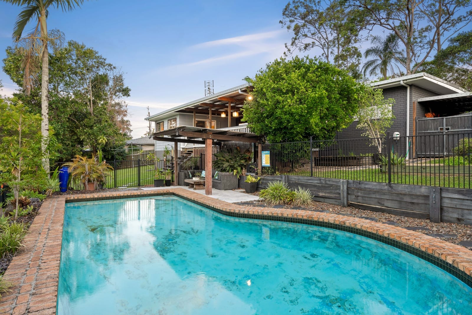 Charm, Convenience, Lifestyle