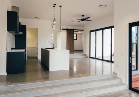 Presentation, Location, Lifestyle!